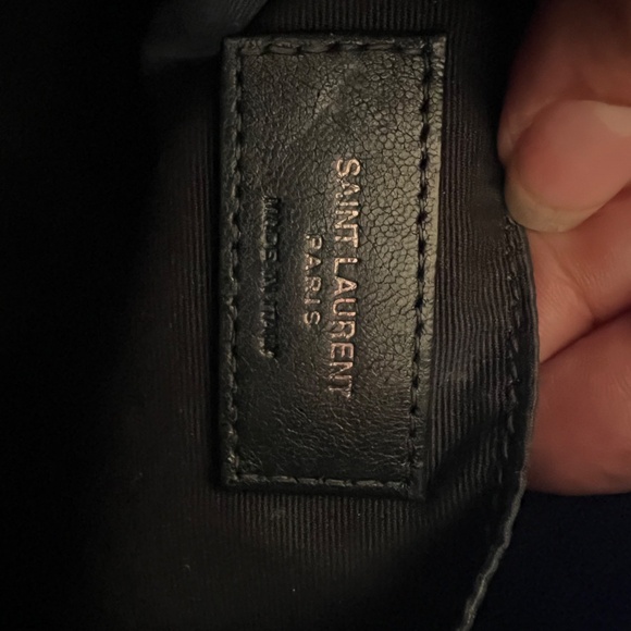 YSL All Black Lou Camera Bag - Like New with back pocket - Picture 14 of 16